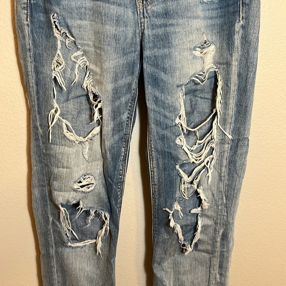 American Eagle Outfitters Tomgirl Button Fly Cotton Distressed Jeans - Picture 3 of 12